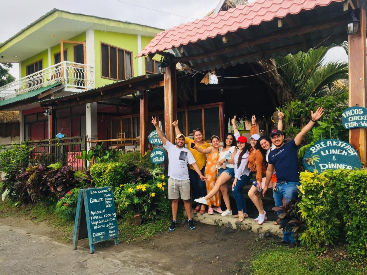 Hotel Restaurante Los Cocos Santa Cruz エクステリア 写真