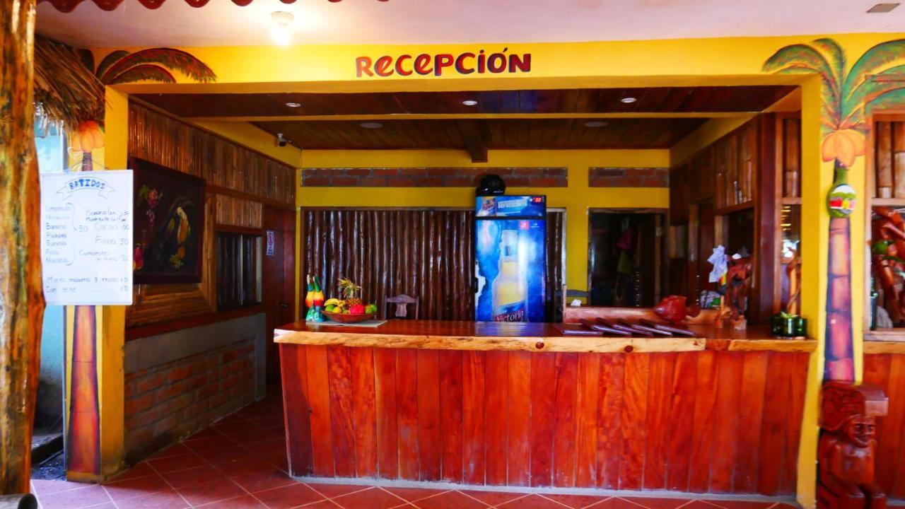 Hotel Restaurante Los Cocos Santa Cruz エクステリア 写真