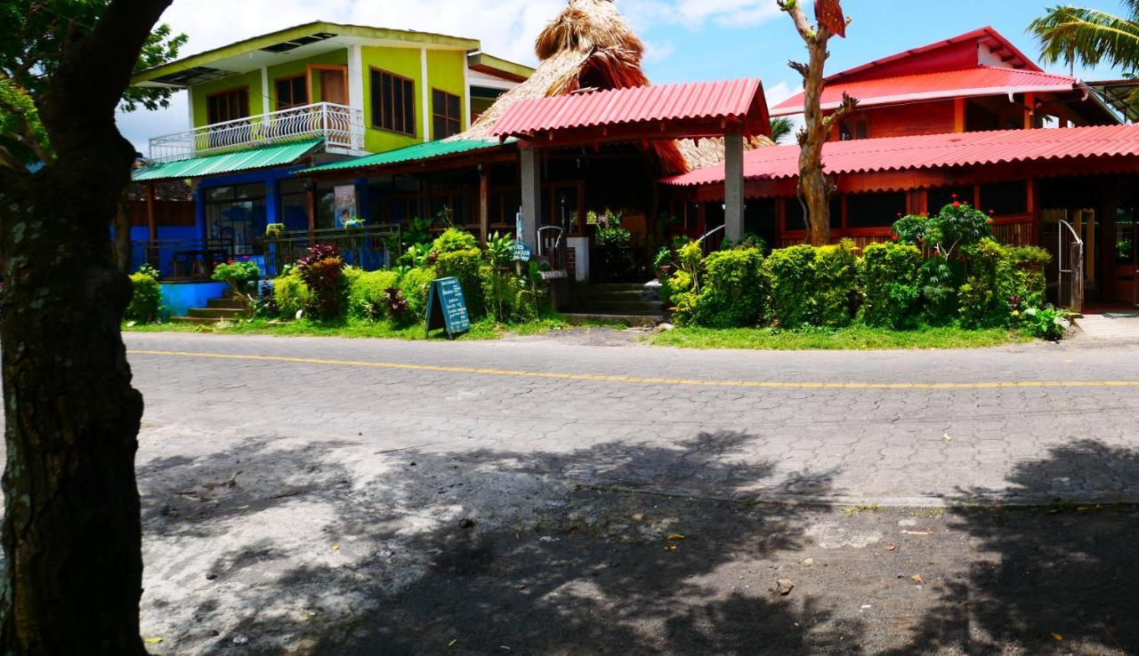 Hotel Restaurante Los Cocos Santa Cruz エクステリア 写真