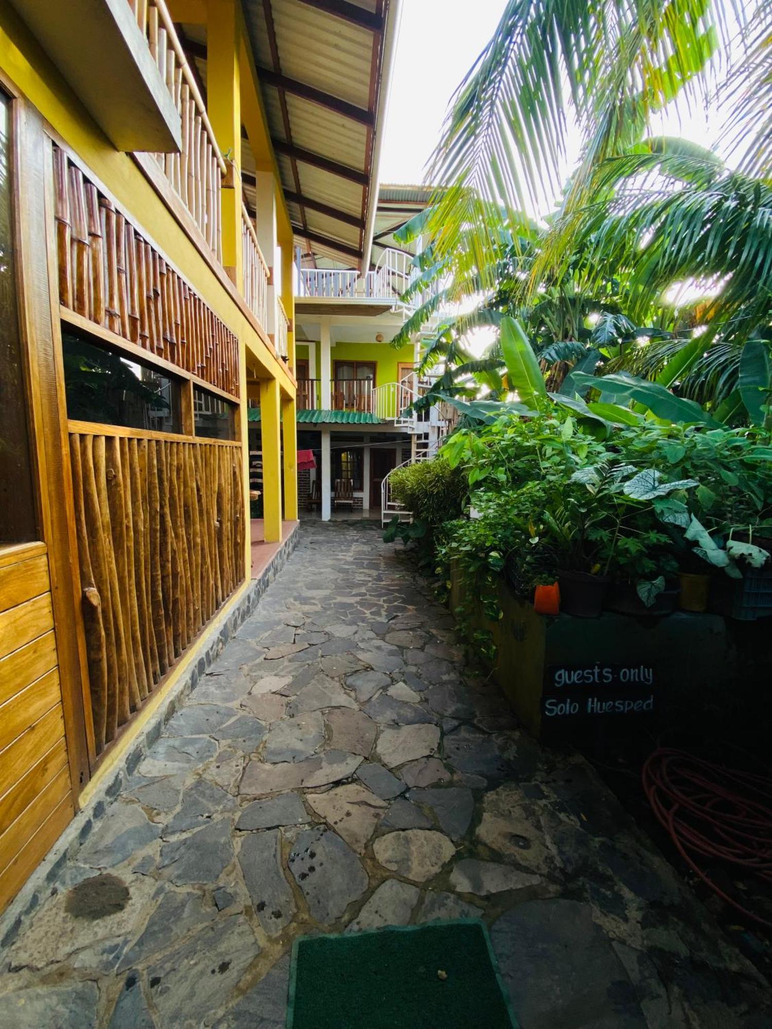 Hotel Restaurante Los Cocos Santa Cruz エクステリア 写真